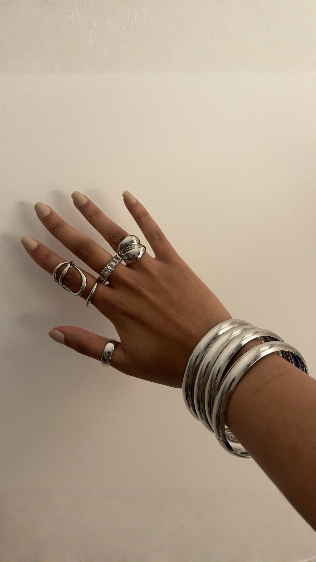 SILVER 4PC THICK BANGLES SET