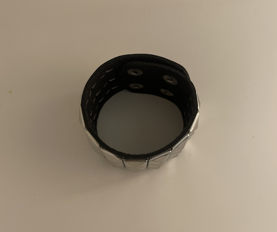 TRIPLE STUDDED LEATHER BRACELET