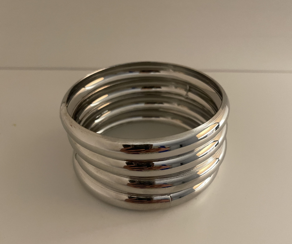 SILVER 4PC THICK BANGLES SET