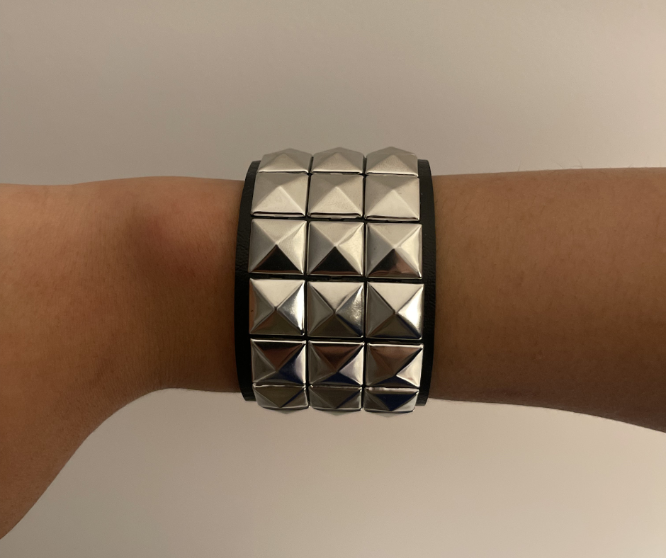 TRIPLE STUDDED LEATHER BRACELET