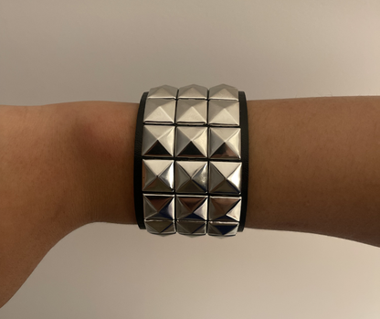 TRIPLE STUDDED LEATHER BRACELET