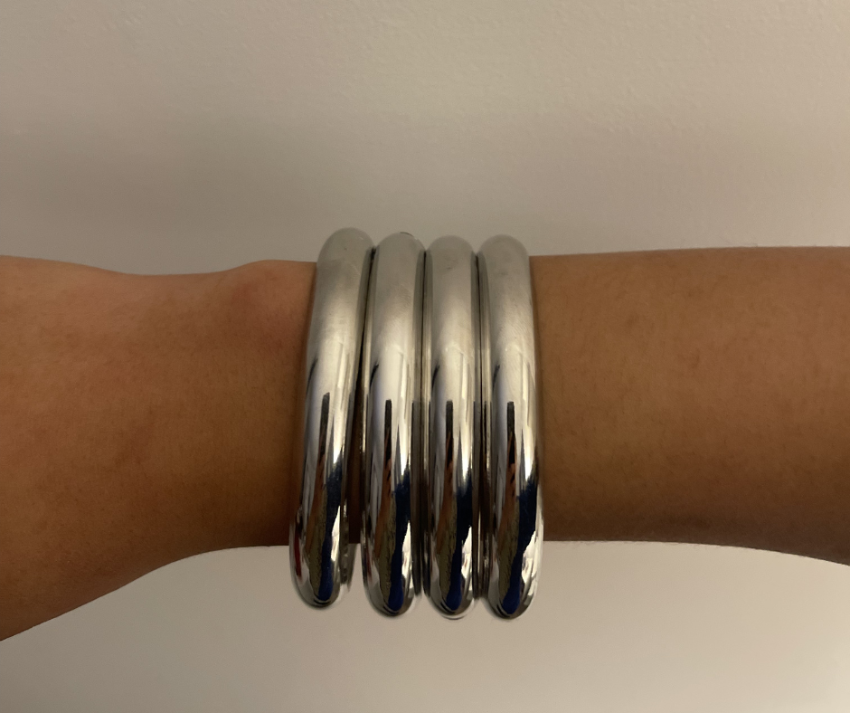SILVER 4PC THICK BANGLES SET