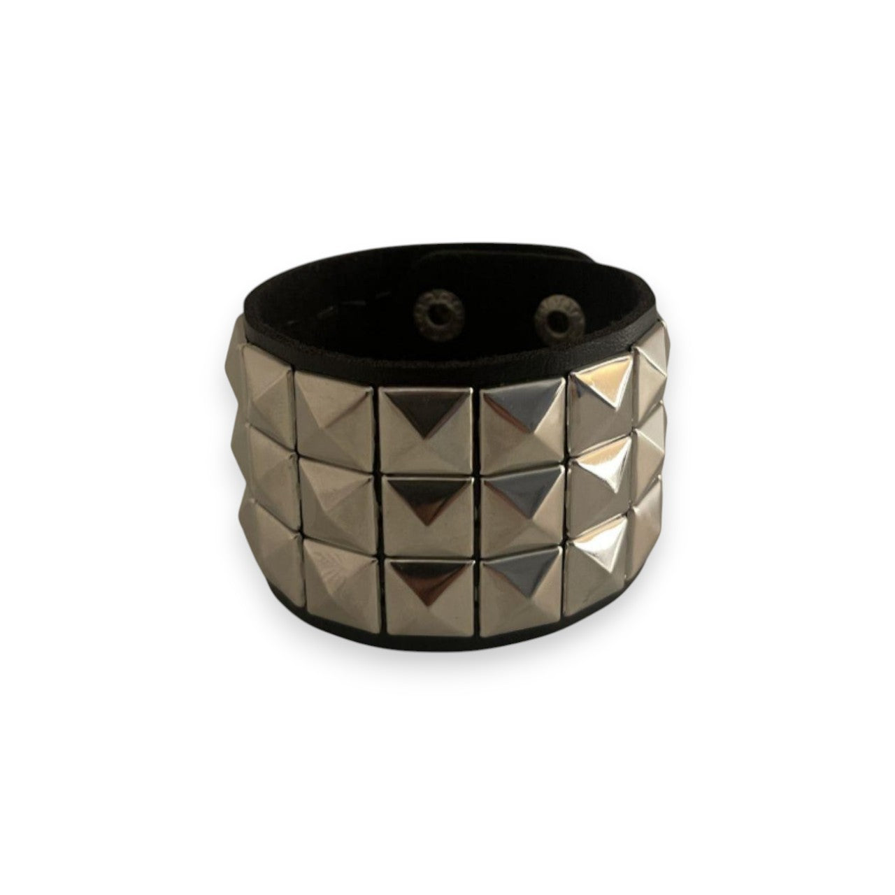 TRIPLE STUDDED LEATHER BRACELET